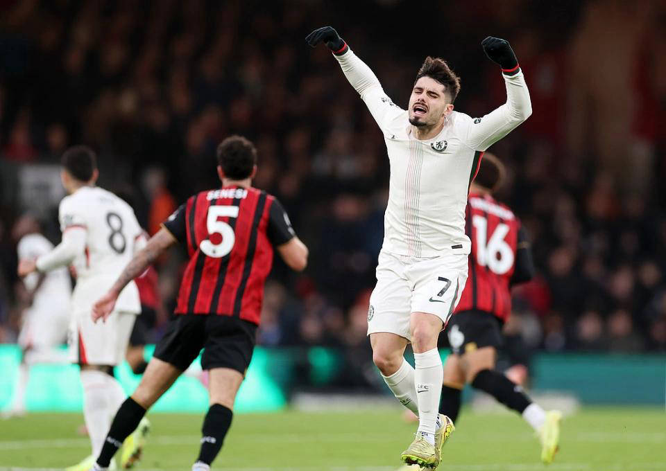 乐动APP下载-风云突变！曼联今晚更衣室发声，英超版图或变，赛场秩序良好，临场指挥获称赞的简单介绍